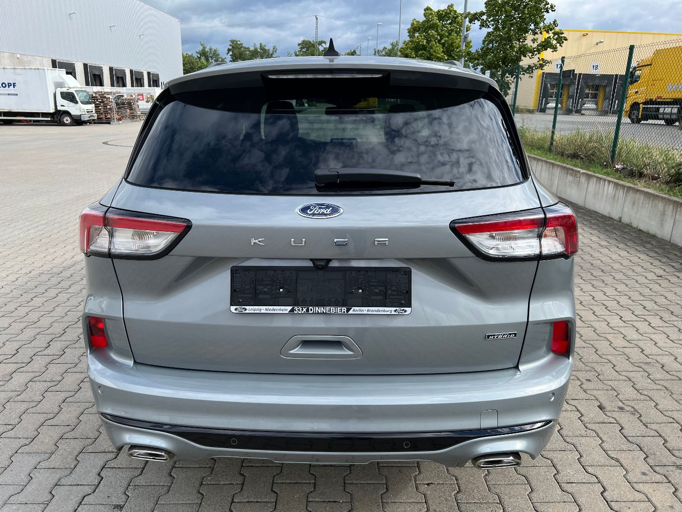 Ford KUGA ST-LINE X - Samsaru's Car Outlet