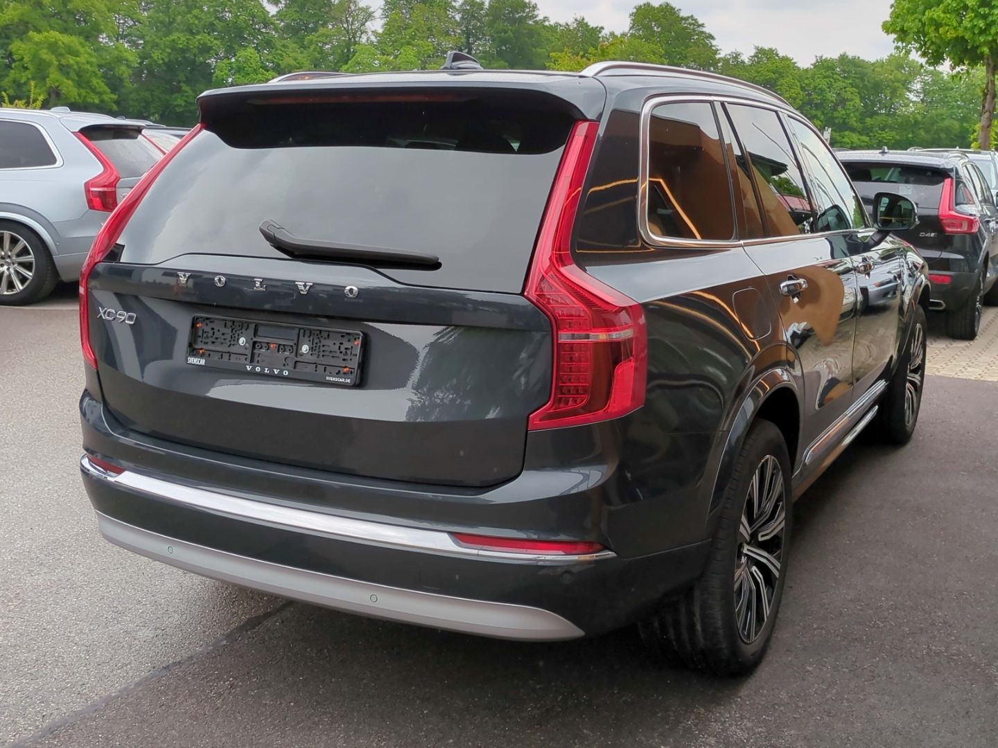 Volvo XC90 Plus Bright Recharge Plug-In Hybrid AWD T8