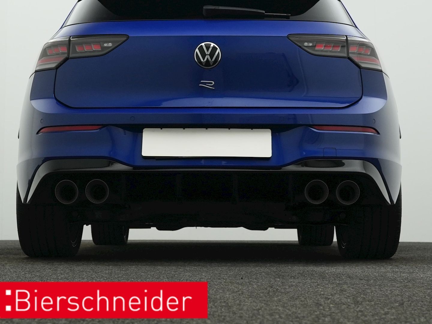 Volkswagen Golf R 8 2.0 TSI DSG 4Mo. Blackstyle 5-J-GAR PAN