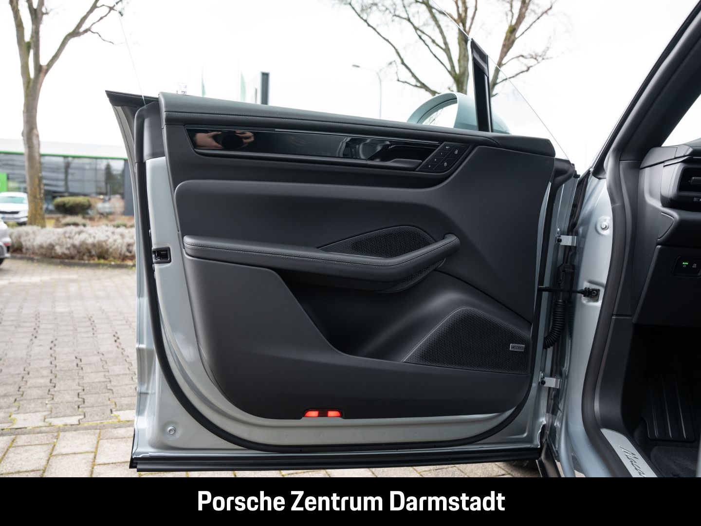 Porsche Macan 4S - Samsaru's Car Outlet