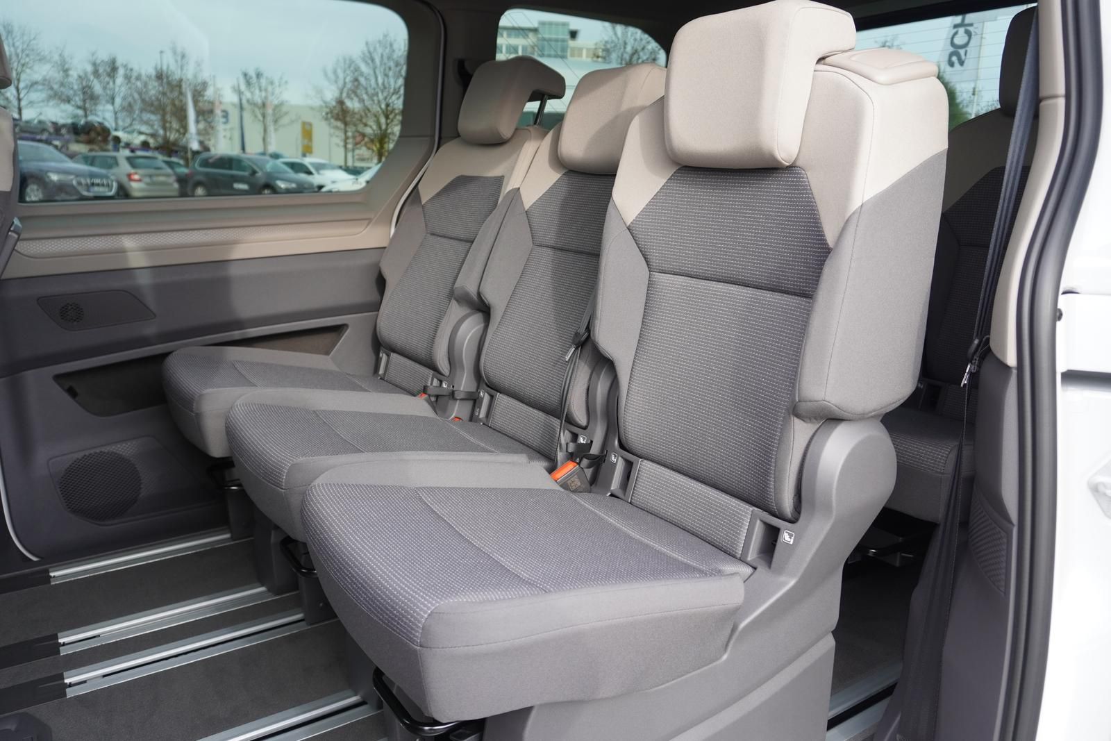 Volkswagen T7 Multivan 2.0 TDI DSG - Samsaru's Car Outlet
