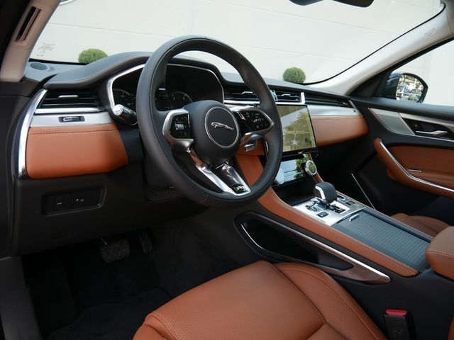 Jaguar F-Pace D200 R-Dynamic S AHK Keyless GO