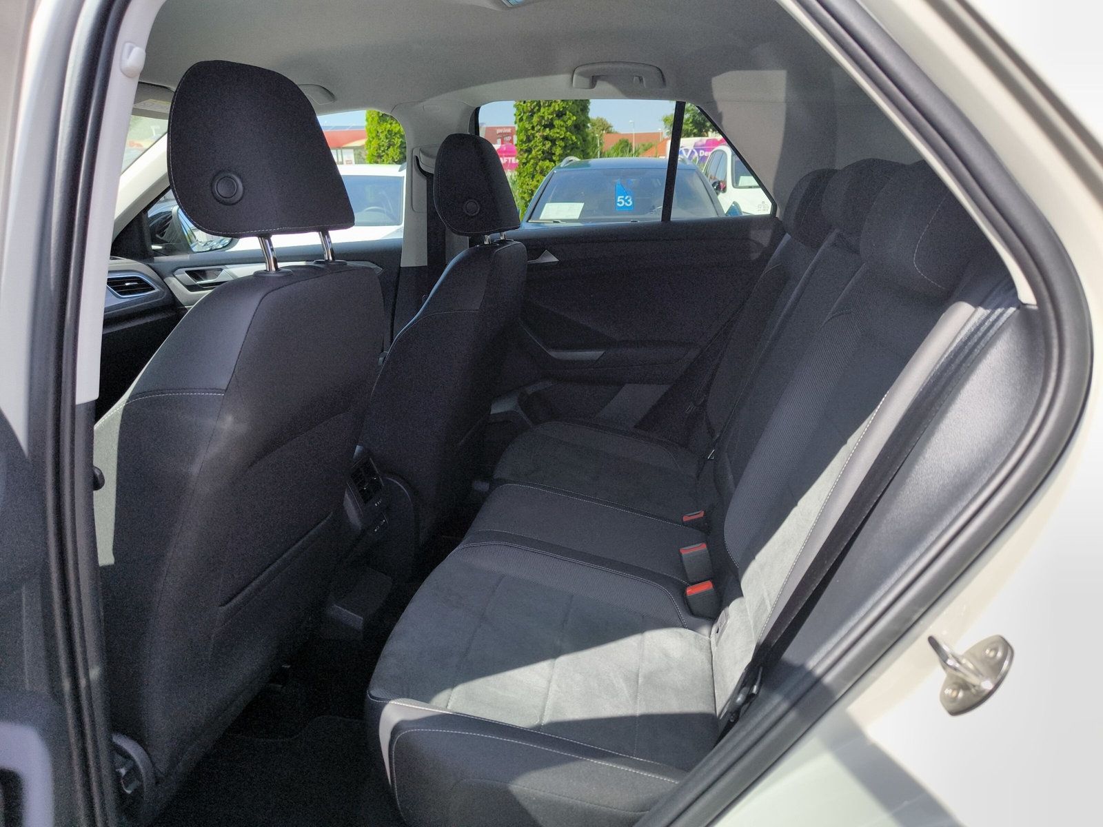 Volkswagen T-ROC Style TSi DSG - Samsaru's Car Outlet