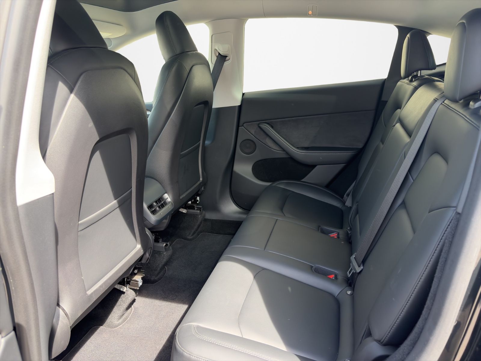 Tesla Model Y Performance Dual AWD *AHK*1.Hand*