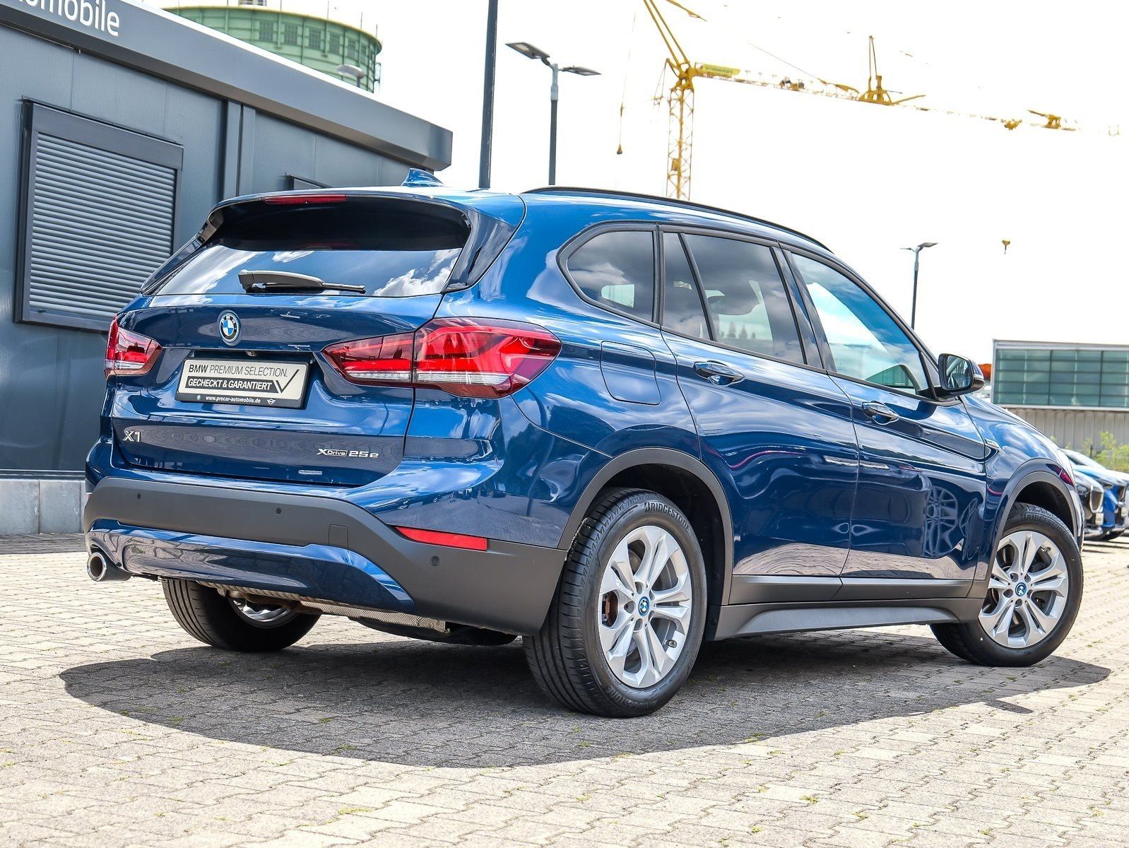 BMW X1 xDrive25e Advantage - Samsaru's Car Outlet