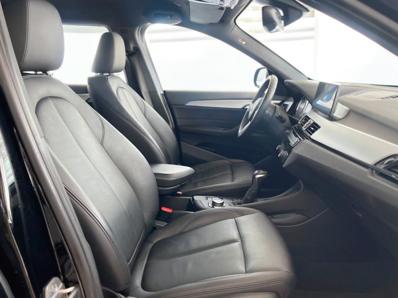 BMW X1 xDrive 25e Aut. - Samsaru's Car Outlet