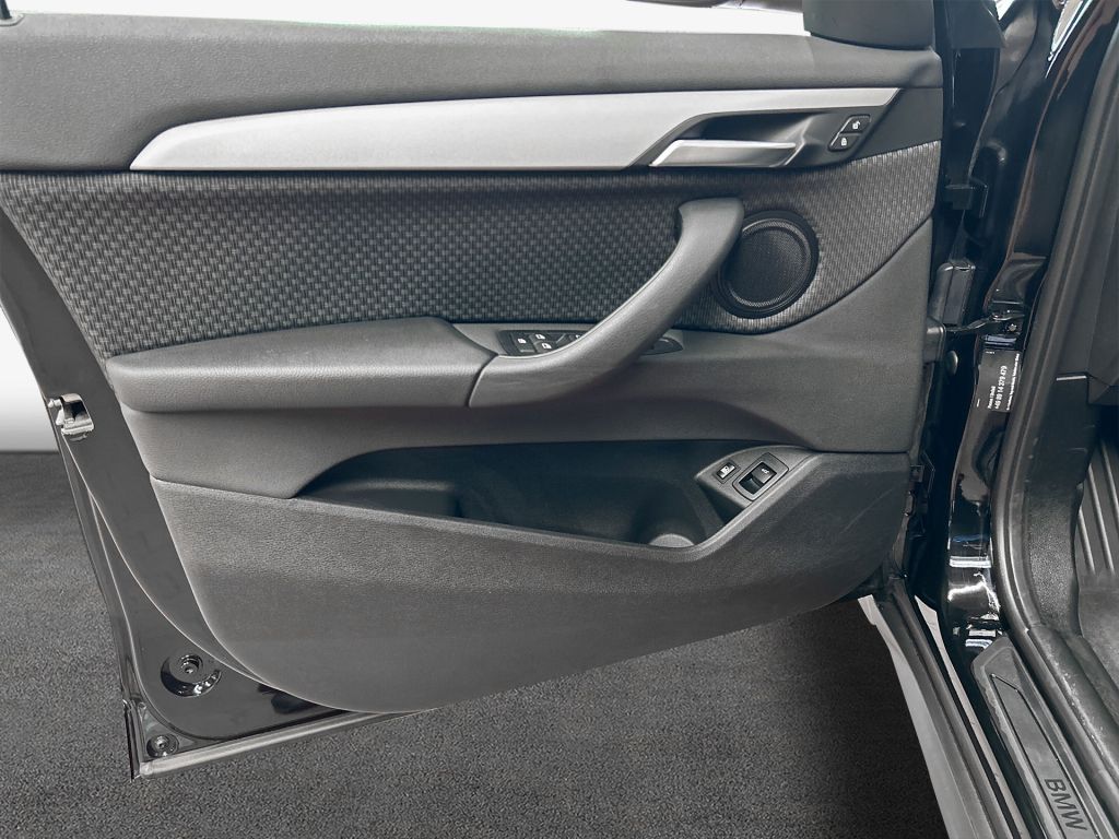 BMW X1 xDrive25e Advantage - Samsaru's Car Outlet