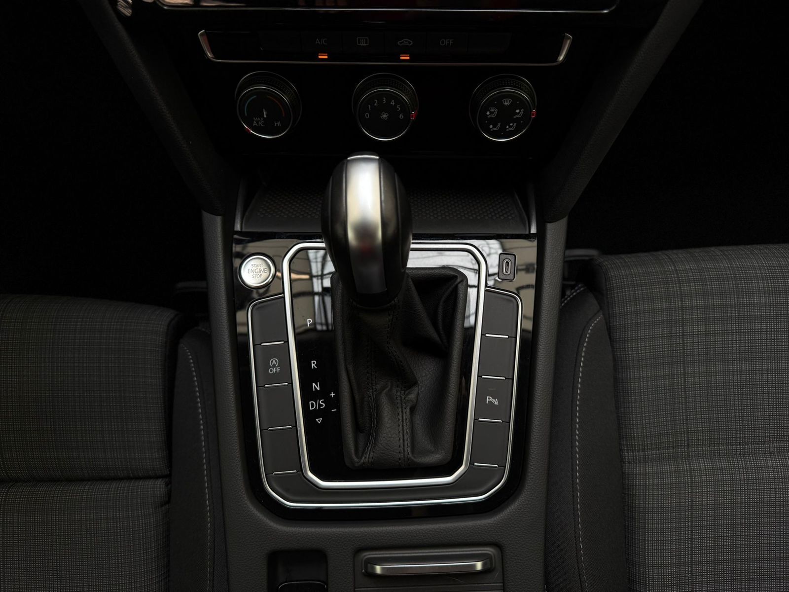 Volkswagen Passat 2.0 TDI Business DSG - Samsaru's Car Outlet