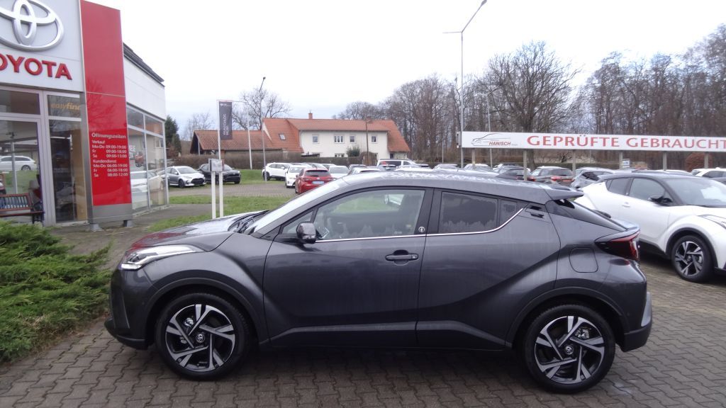 Toyota C-HR 2.0 Hybrid - Samsaru's Car Outlet