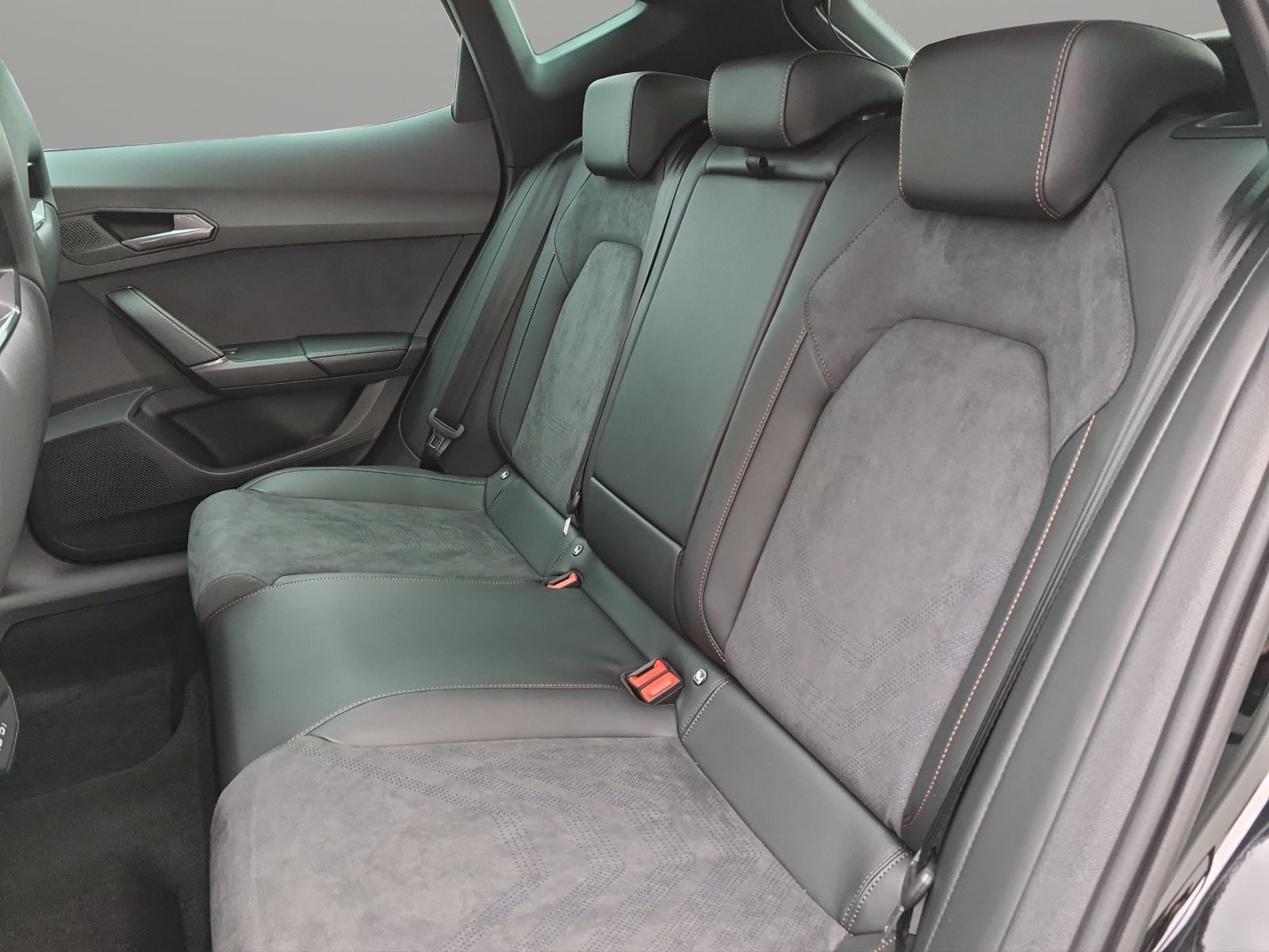 Cupra Formentor VZ 2.0 TSI 4Dr.DSG +AHK+MATRIX+SENNHEI