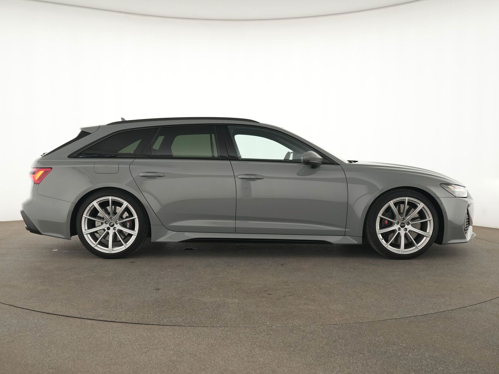 Audi RS6 Avant Laser|HuD|BO|Assistenz|AHK|Massage|Luf