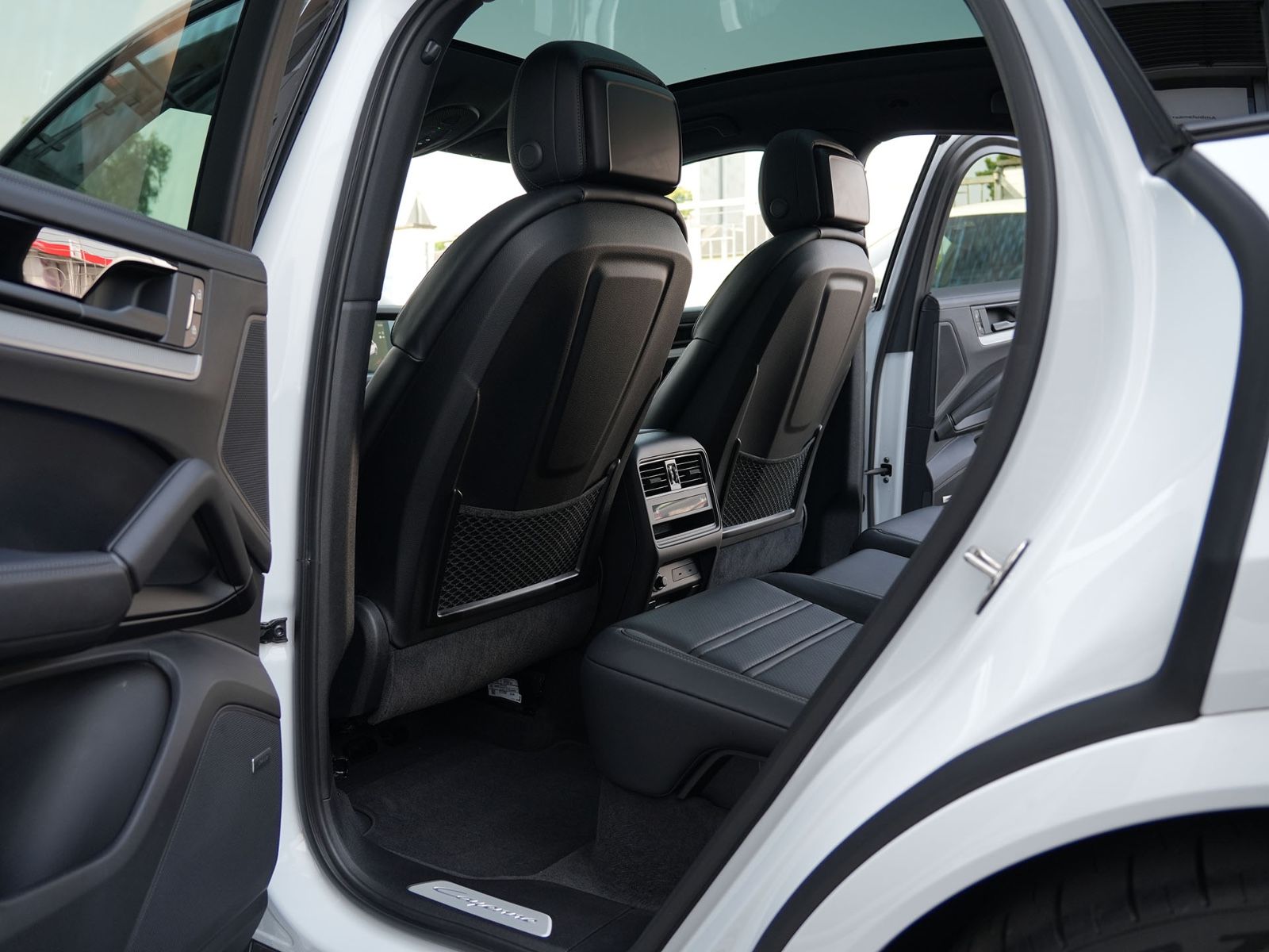Porsche E-Hybrid Coupé SPORTDESIGN-ACC-LUFTF.-PANO-VOLL