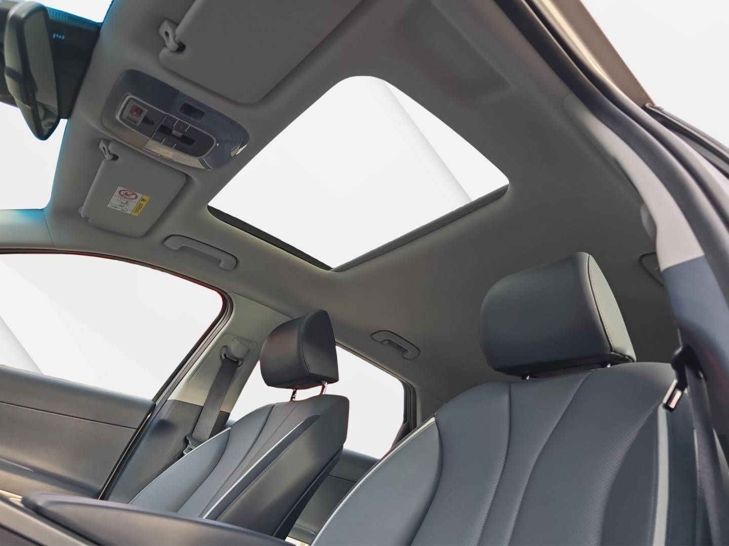 Hyundai Nexo Premium - Samsaru's Car Outlet