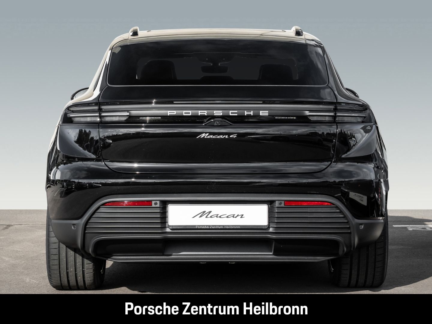 Porsche Macan 4 Surround-View LED-Matrix Abstandstempoma
