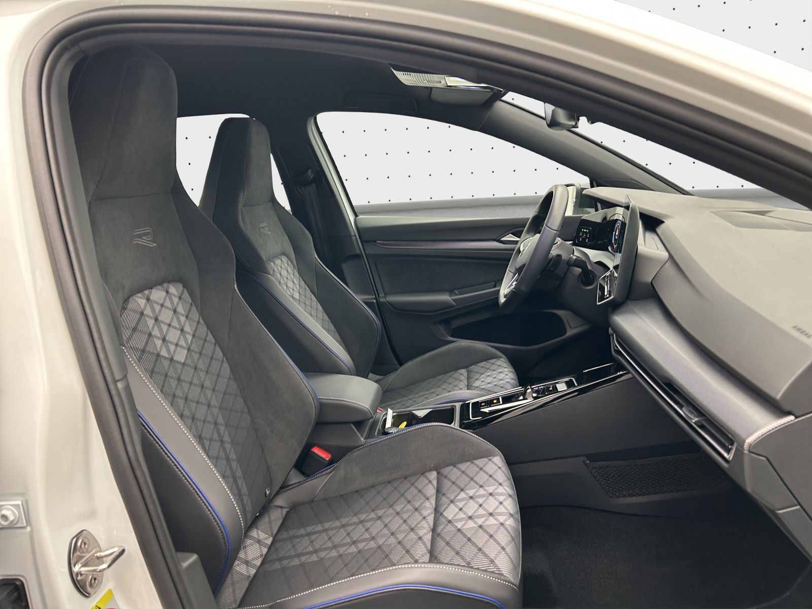 Volkswagen Golf R-Line 2.0 TDI DSG*BlackStyle*360*ASG*APP*L