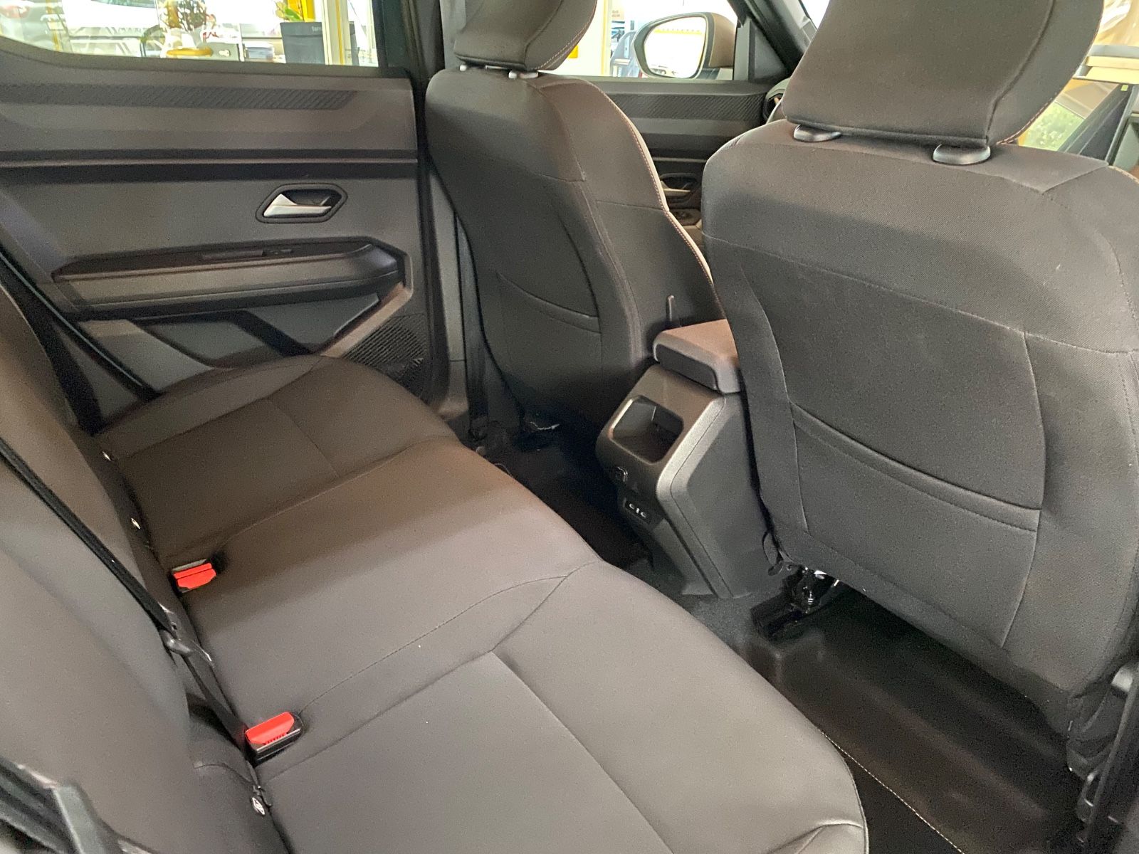 Dacia Duster III Hybrid 140 Extreme - Samsaru's Car Outlet