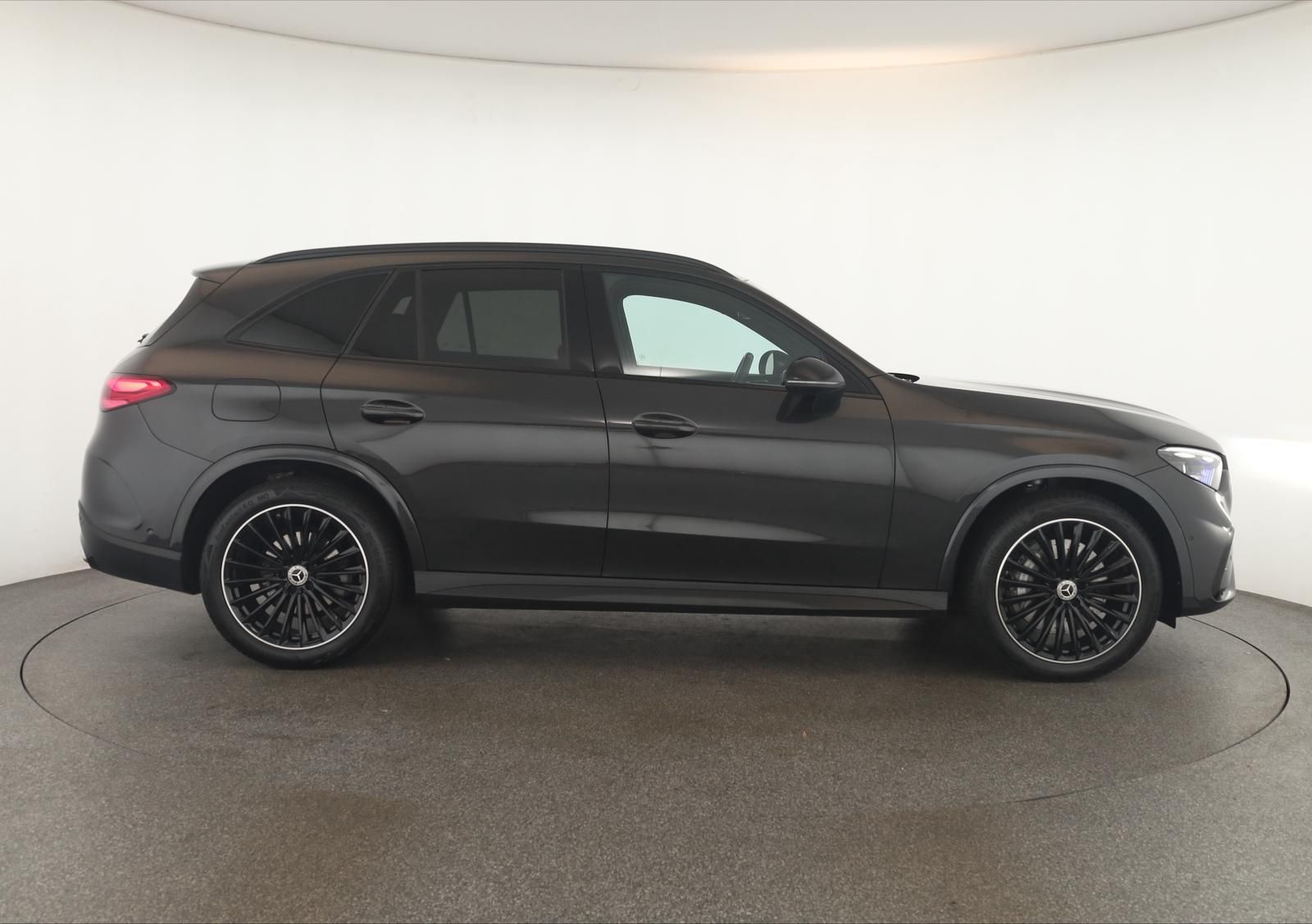 Mercedes-Benz GLC 300 d 4M AMG Advanced Night DIGITAL Pano AHK