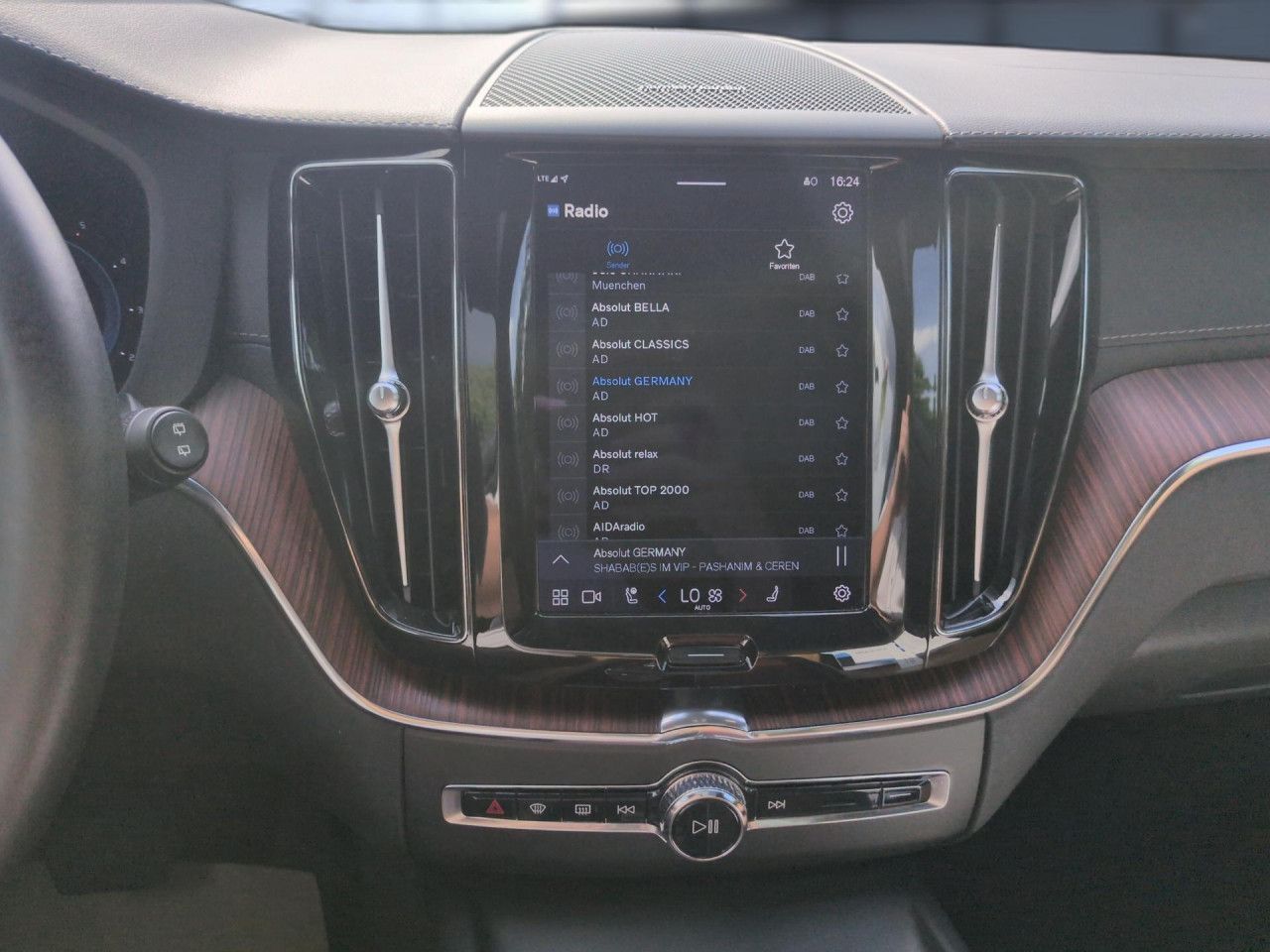 Volvo XC60 B5 (Diesel) Ultimate Dark AWD Automatik LED