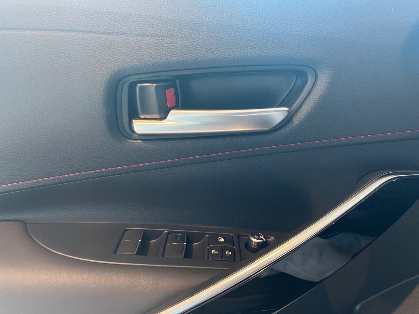 Toyota Corolla 2.0 Hybrid TS GR Sport - Samsaru's Car Outlet