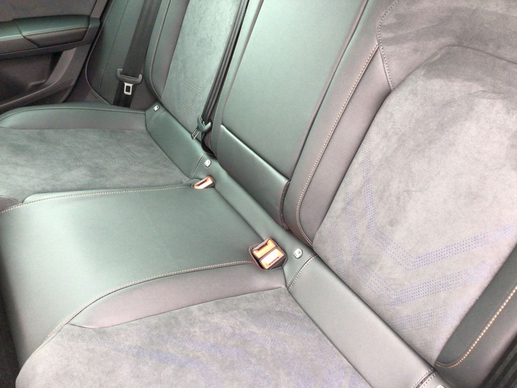 Cupra Formentor 2.0 TSI 4Drive VZ - Samsaru's Car Outlet