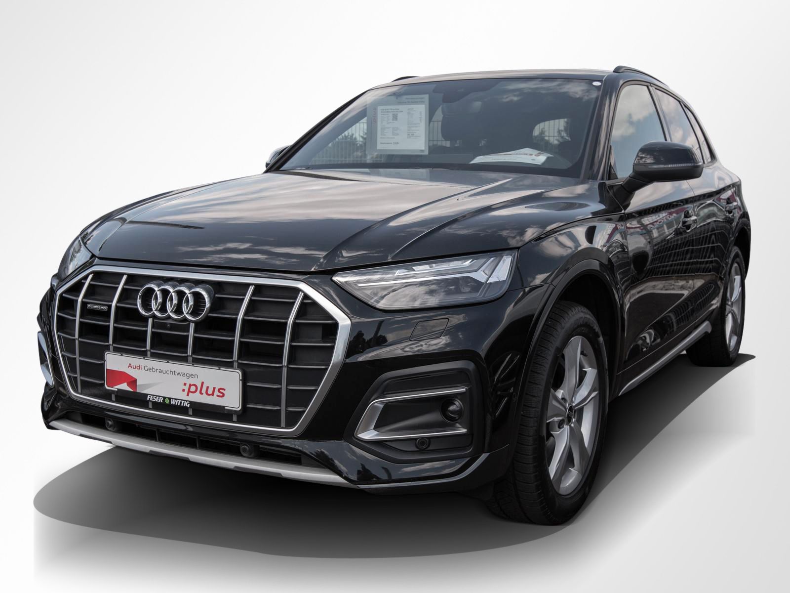 Audi Q5 45 TFSI qu.S-line - Samsaru's Car Outlet