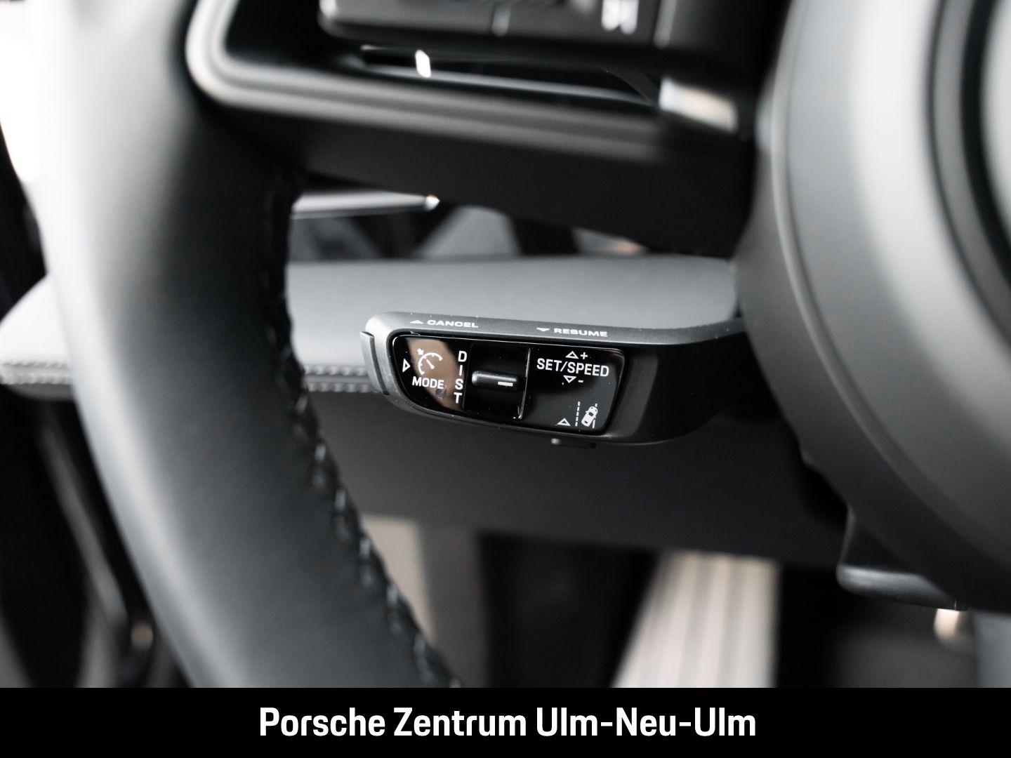 Porsche Taycan 4 Cross Turismo HD-Matrix ACC BOSE 20-Zol