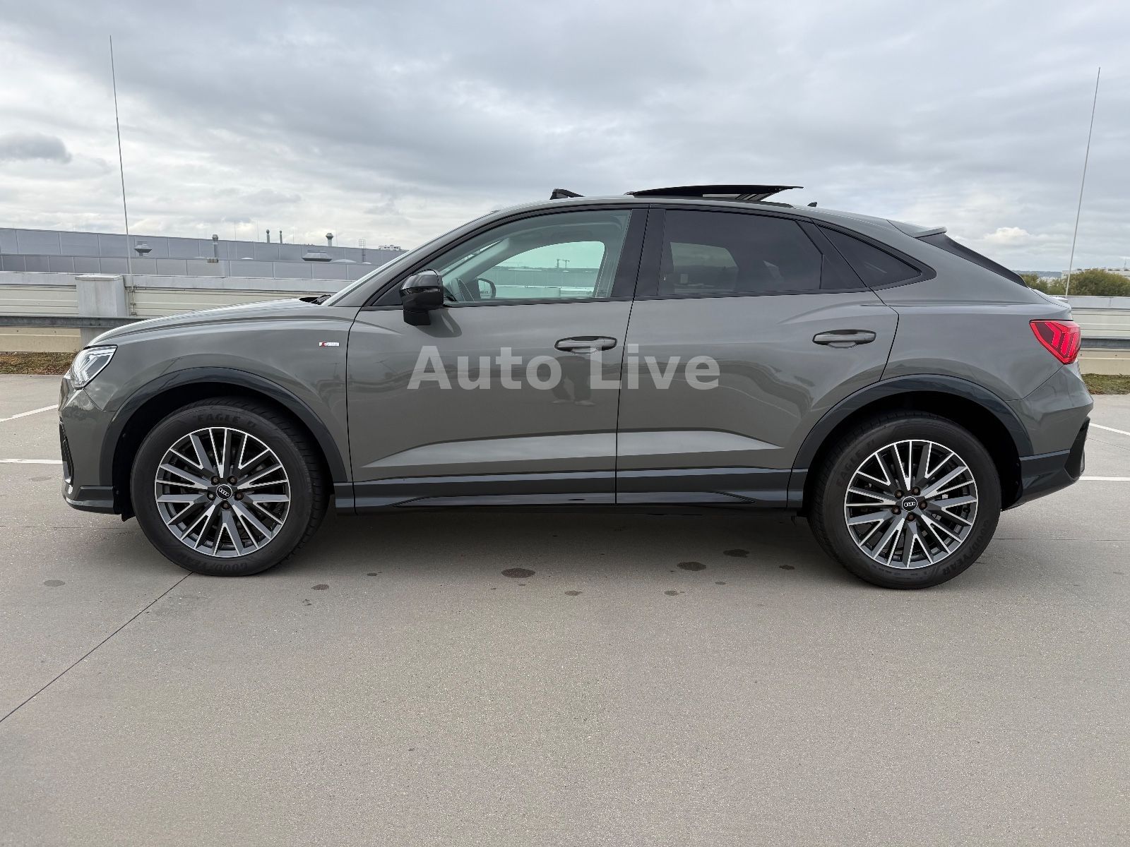 Audi Q3 Sportback 45 TFSI qu*S LINE*PAN*VIR*MATRI*360