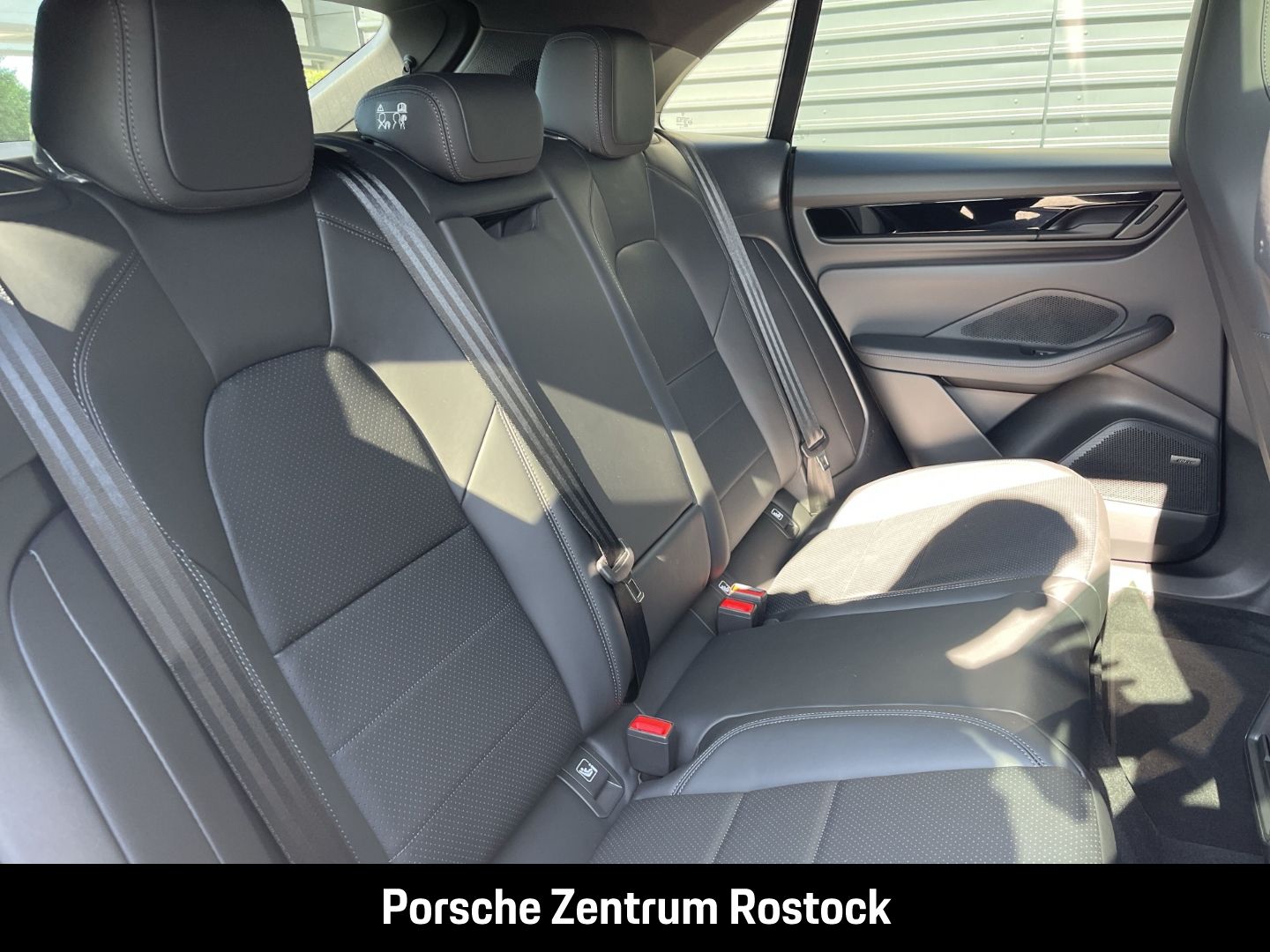 Porsche Macan 4 BOSE Abstandstempomat Surround-View LED