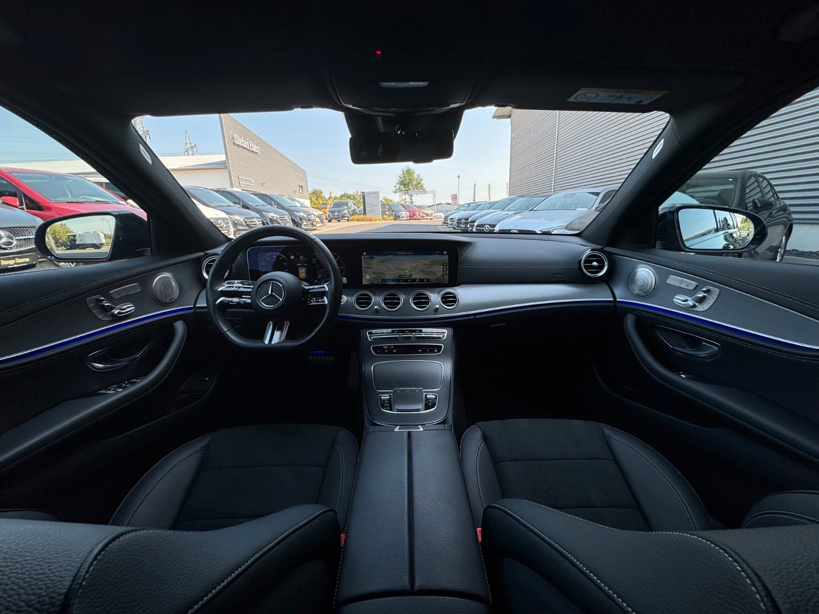 Mercedes-Benz E 400d 4M AMG+Burm+Pano+AHK+Distr+Memory+Night