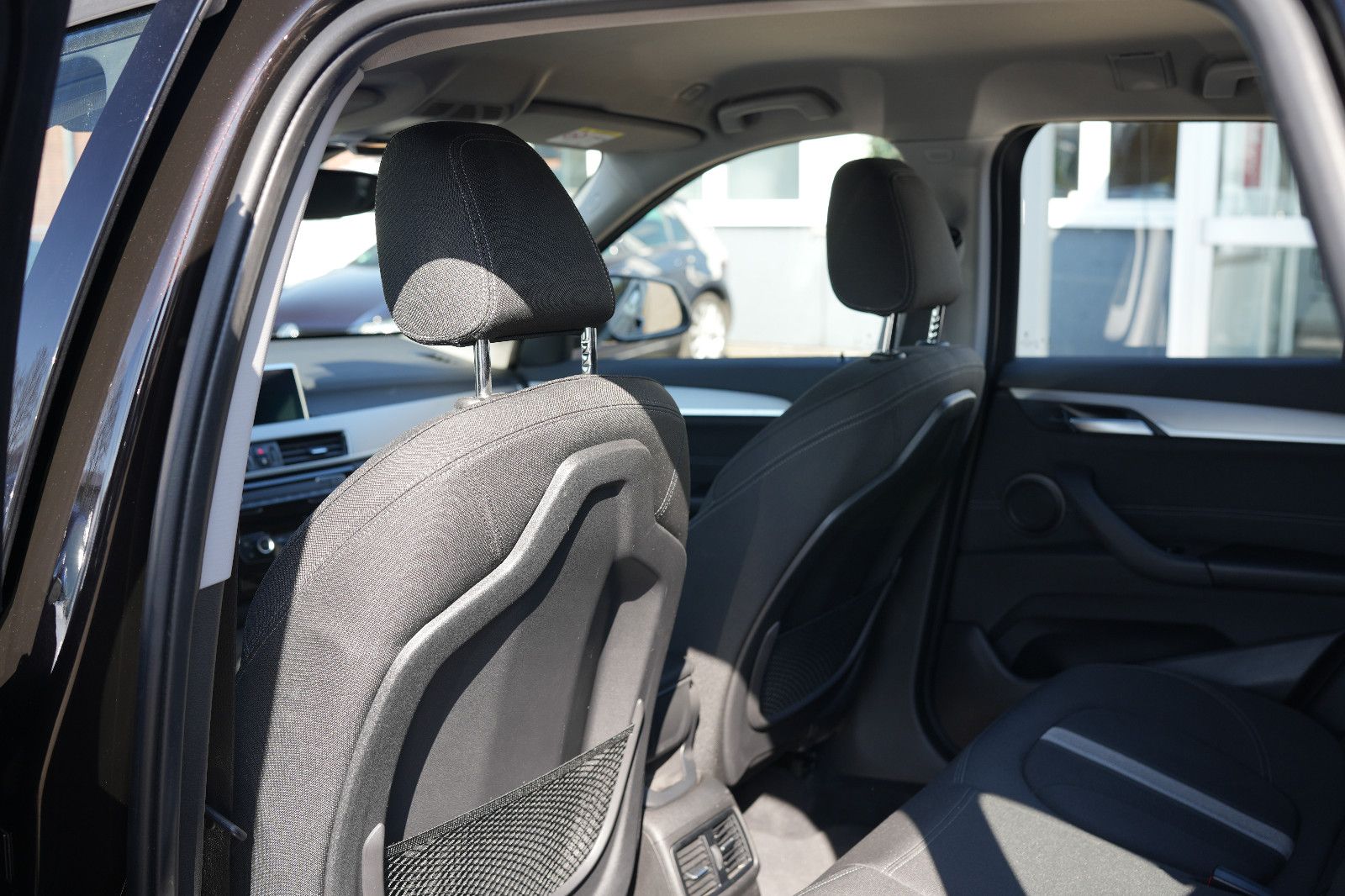BMW X1 25e xDrive Advantage - Samsaru's Car Outlet