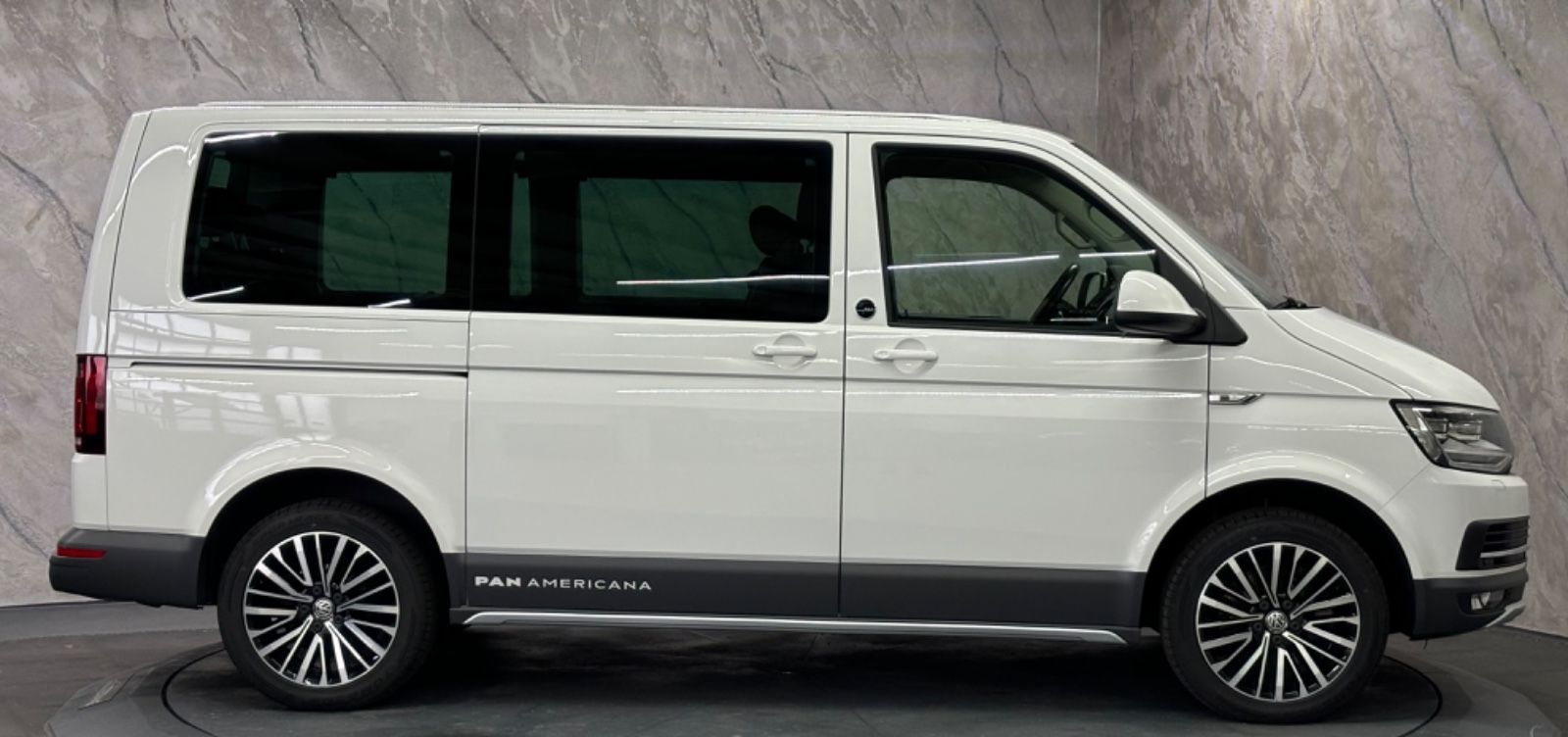 Volkswagen T6 Multivan PanAmericana - Samsaru's Car Outlet