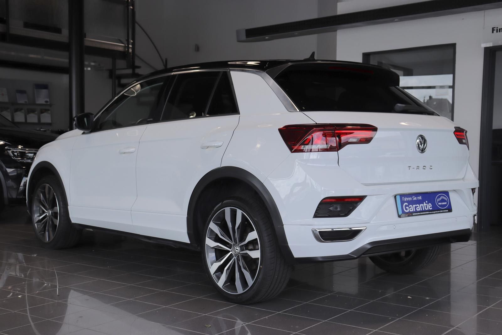 Volkswagen T-Roc 1.5 TSI DSG Style R-LINE - Samsaru's Car Outlet