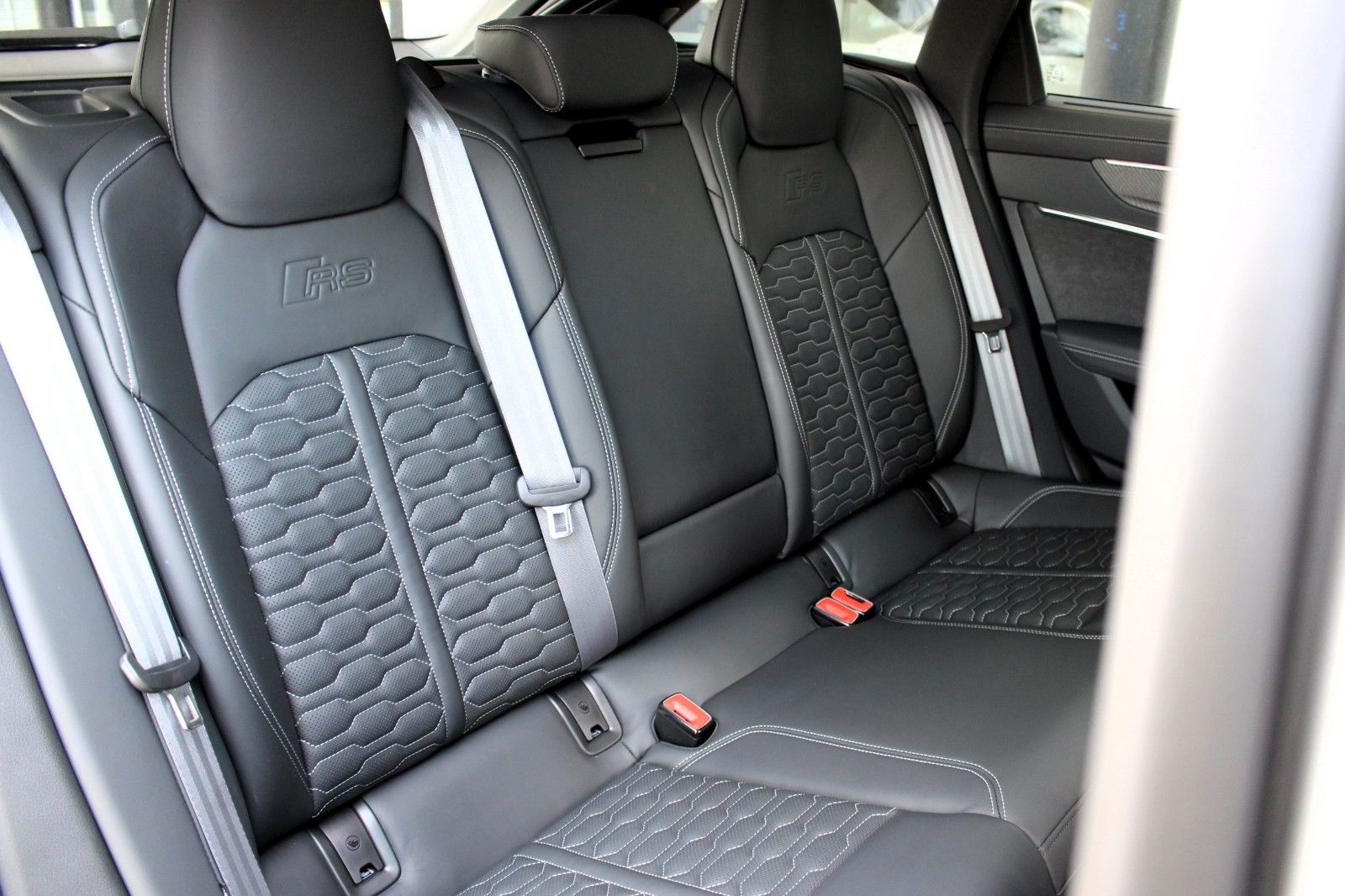 Audi RS6 Avant /DYNAMIK+/ B&O/ STANDHZG/  SPORTABGAS