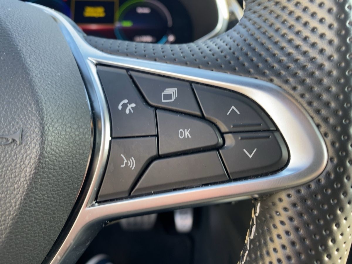 Renault Arkana 1.6 E-TECH 145 E-Tech Engineered - Samsaru's Car Outlet
