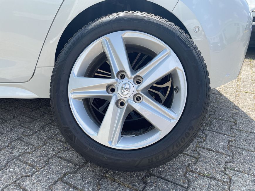 Toyota Corolla 1.8 Hybrid Team Deutschland ACC+NAVI+KAM