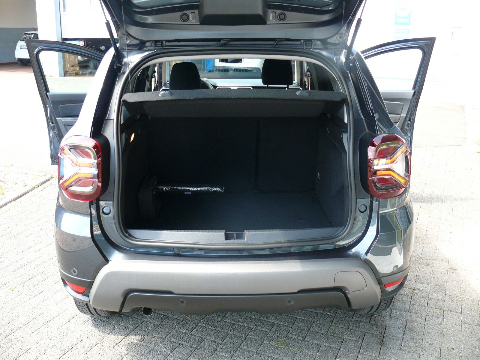 Dacia Duster II Journey 150 - Samsaru's Car Outlet