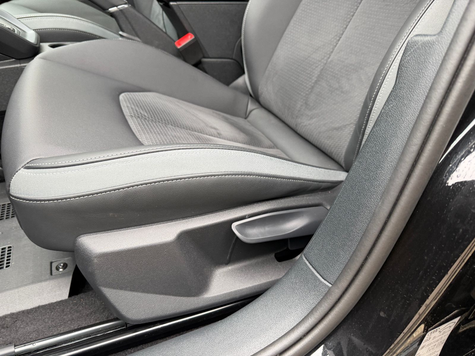 Audi A1 Sportback 40 TFSI S line, S line 2x, VOLL!!