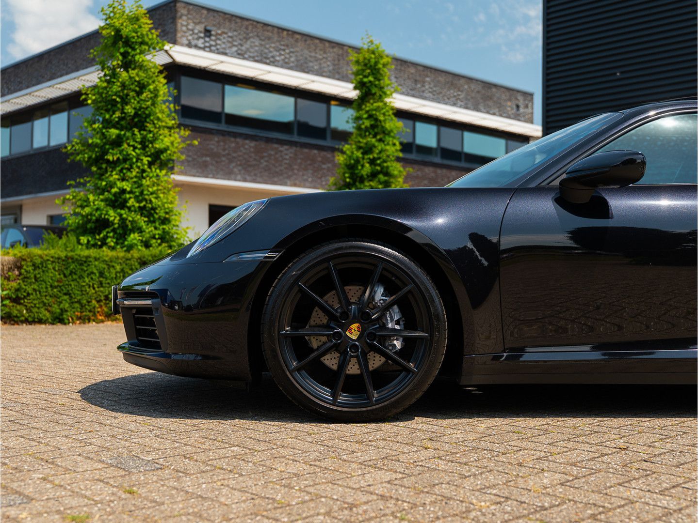Porsche 992 3.0 Carrera - Samsaru's Car Outlet