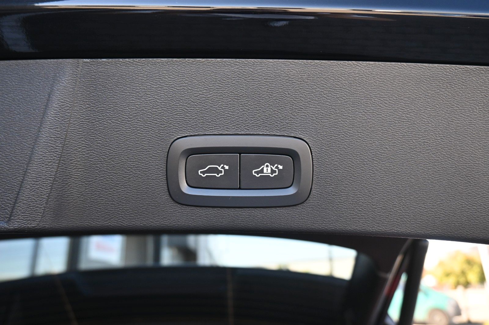 Volvo XC40 B4 DSG Ultra Dark*PANO*RFK*ACC*AHK