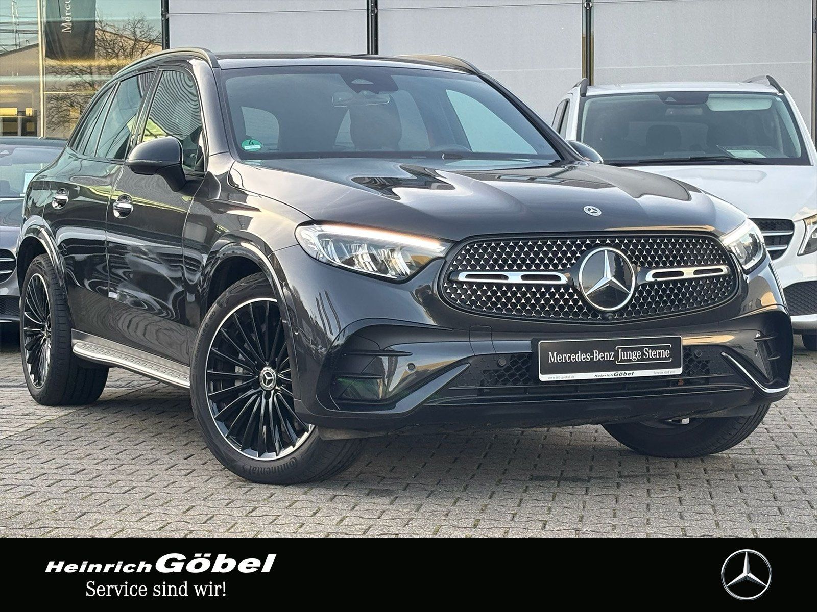 Mercedes-Benz GLC 300 d 4M AMG*PANO*AHK*20ZOLL*360°KAM*DISTRON