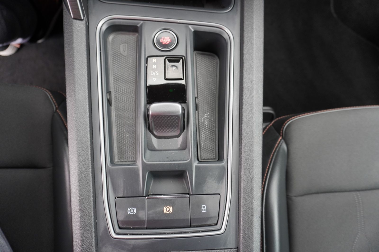 Cupra Formentor 1.4 e-HYBRID DSG - Samsaru's Car Outlet