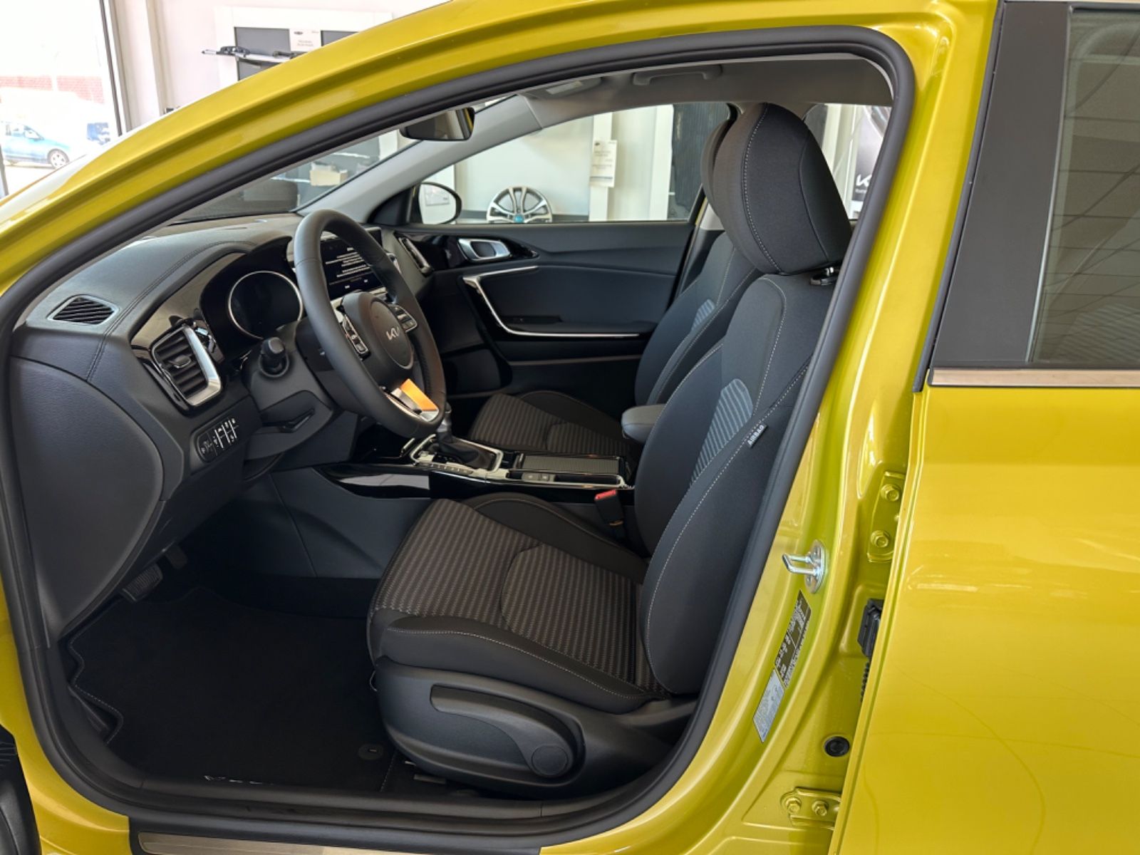 Kia XCeed PHEV Vision - Samsaru's Car Outlet