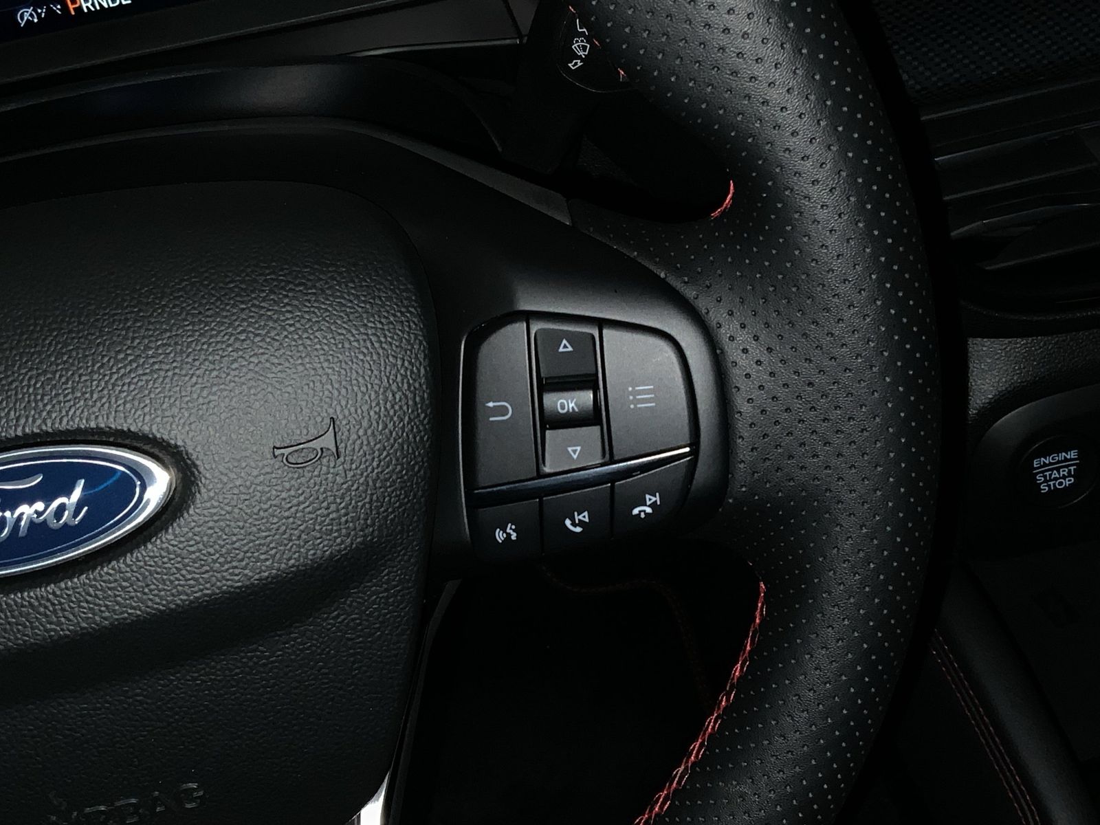 Ford Focus ST-Line X Turnier Aut.*AHK*ACC*HUD*KAM*NAV