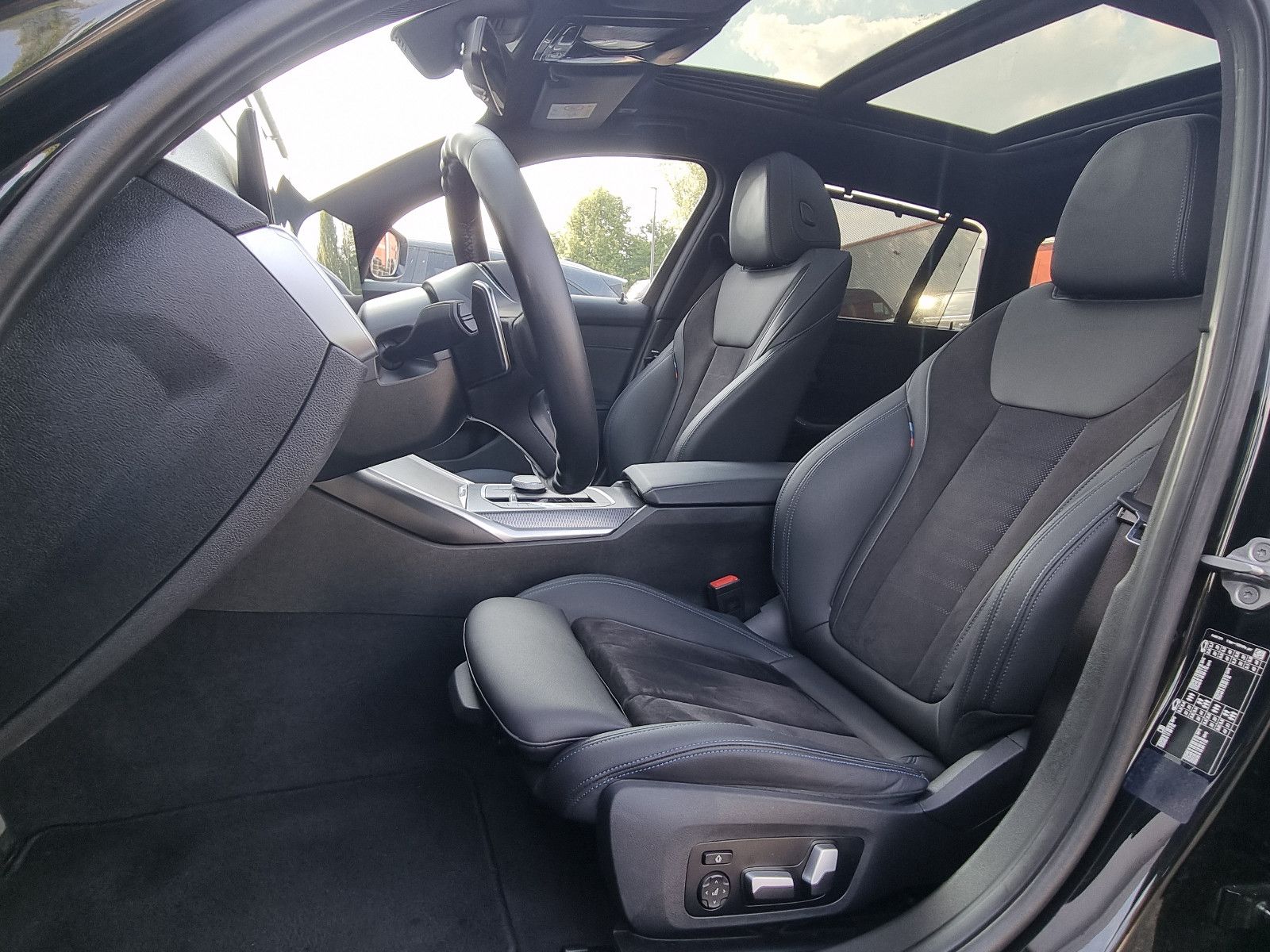 BMW 330xd M-SPORT - Samsaru's Car Outlet