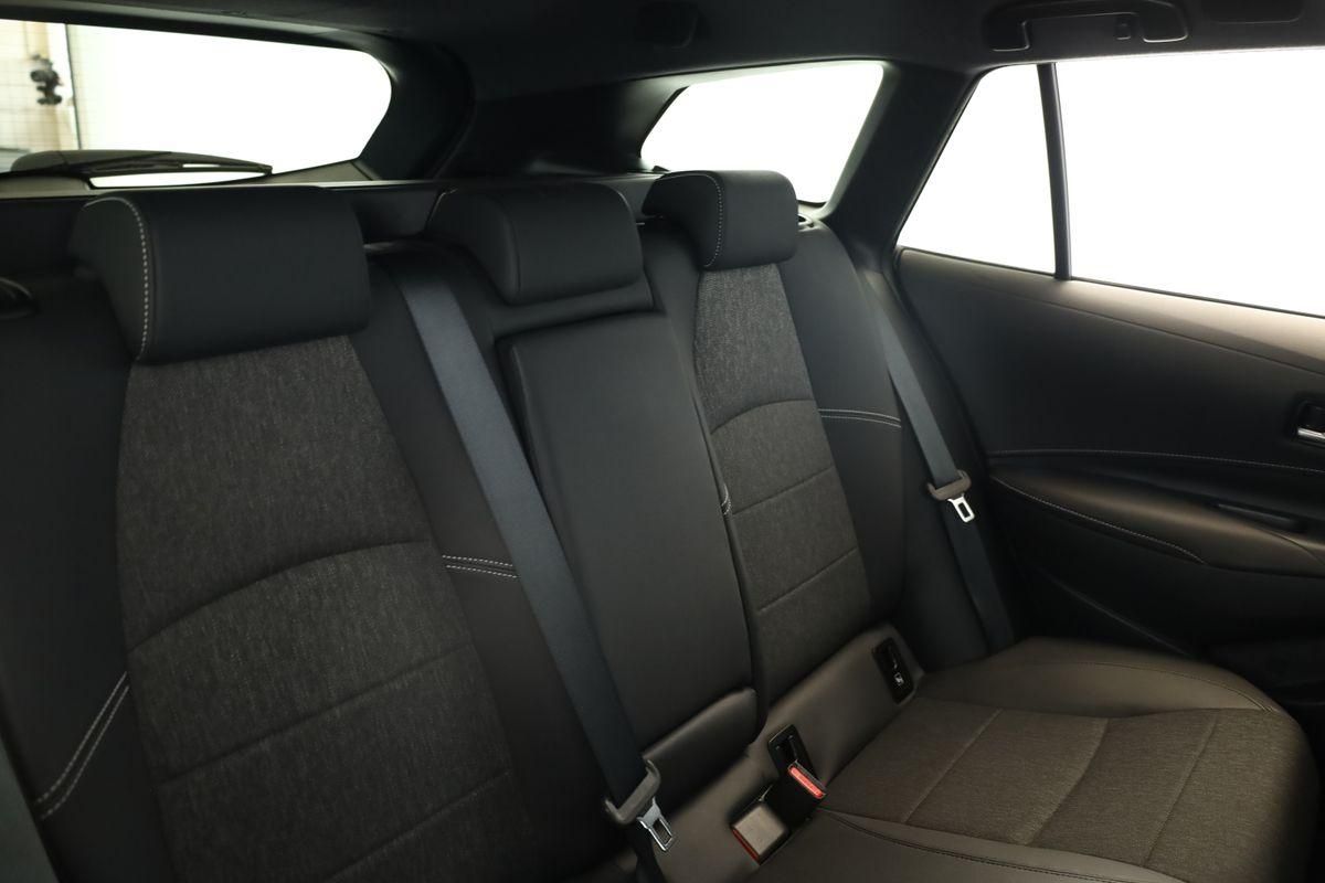Toyota Corolla Touring Sports 1.8 CVT Team D Navi Kam