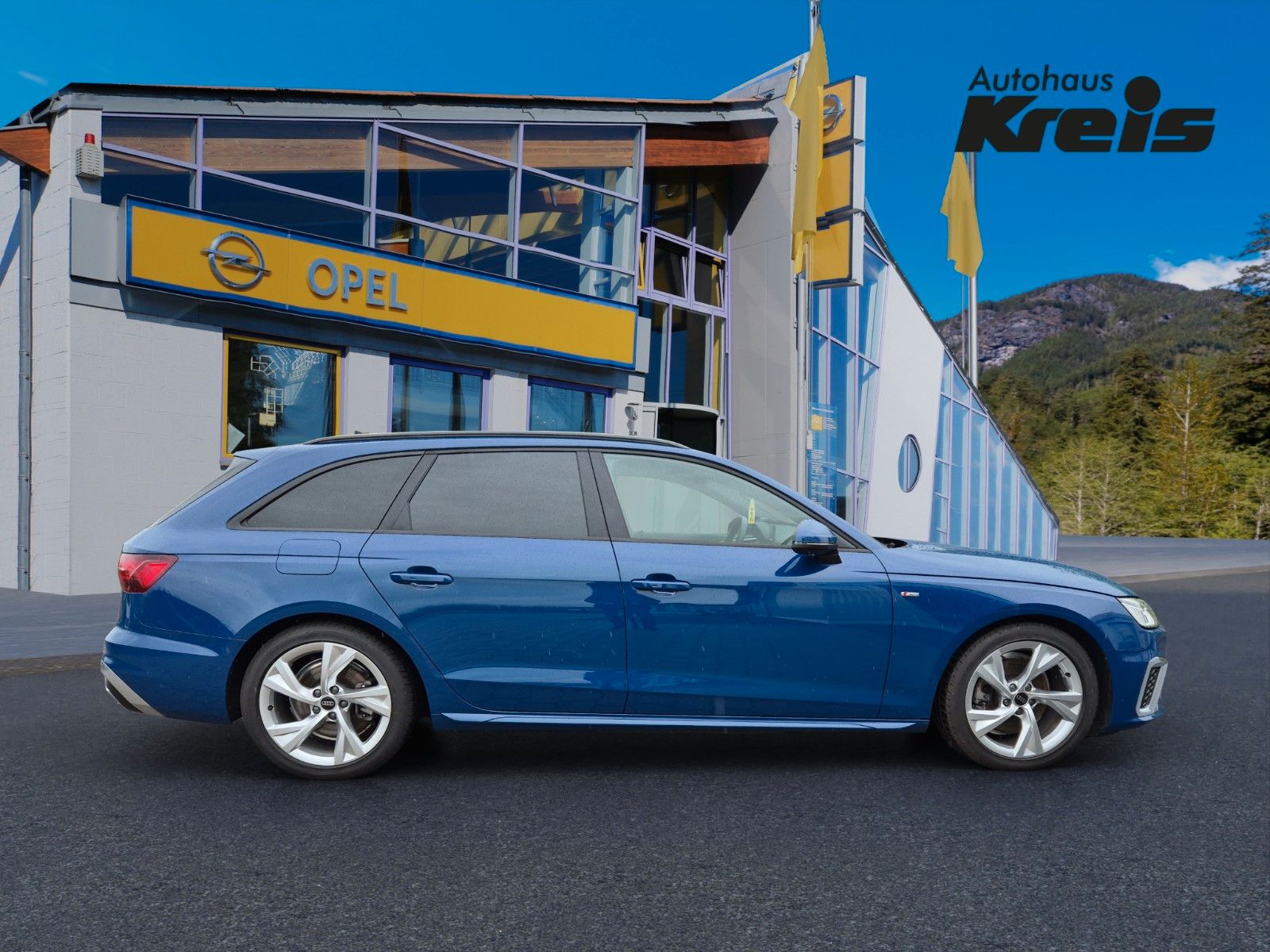 Audi A4 Avant 35 TFSI S line - Samsaru's Car Outlet