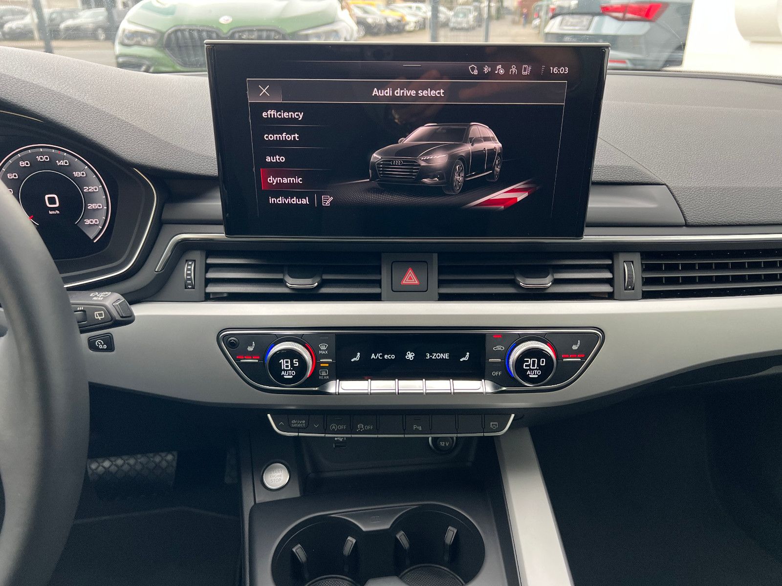 Audi A4 Avant 40 S line - Samsaru's Car Outlet
