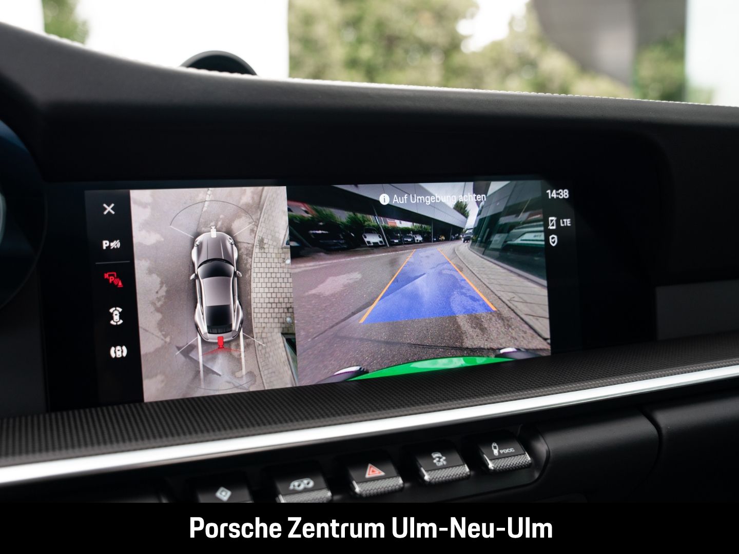 Porsche 992 911 Turbo S Pythongrün Sportabgasanlage LED