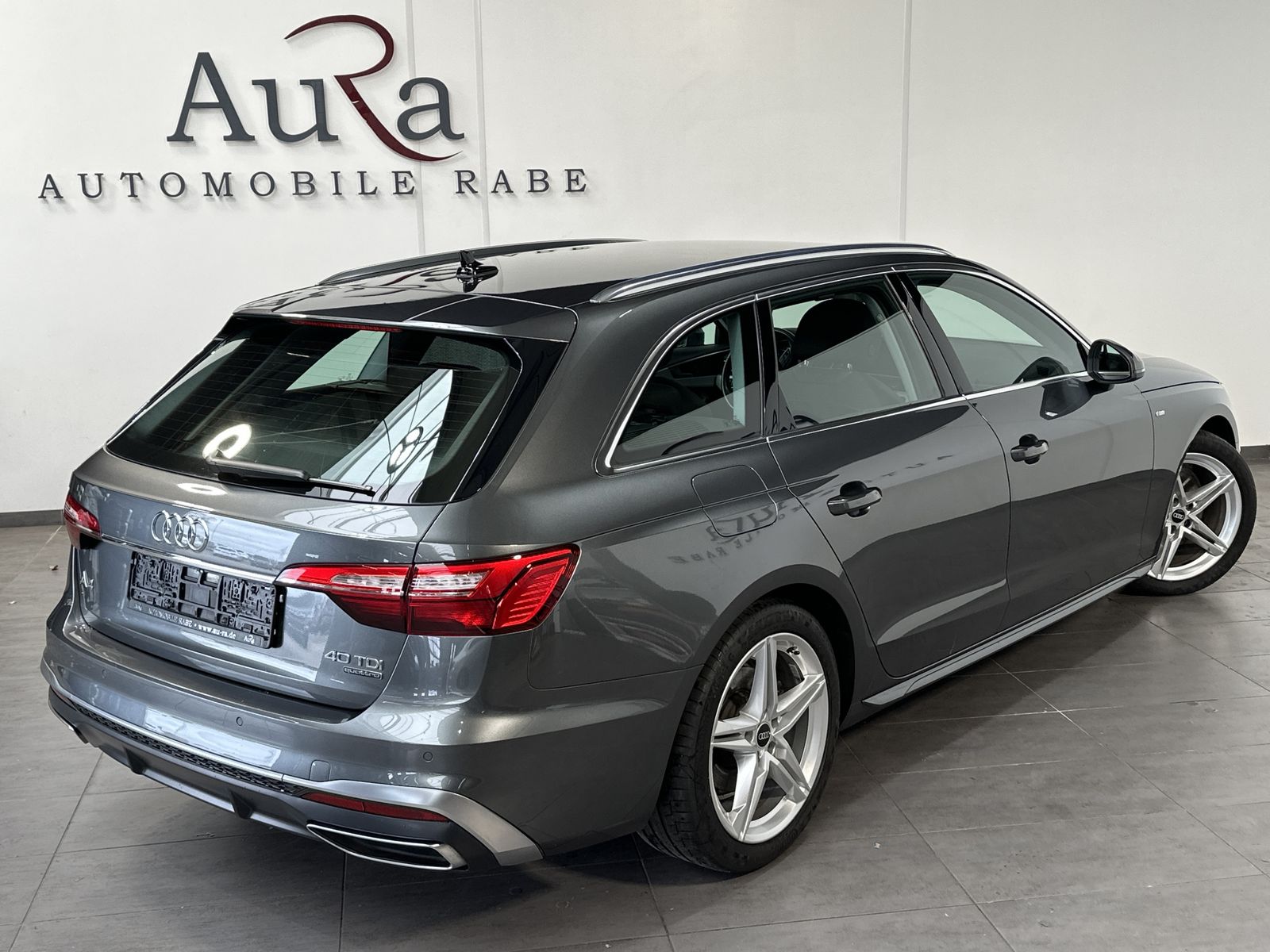 Audi A4 Avant 40 TDI Quattro S-Line - Samsaru's Car Outlet
