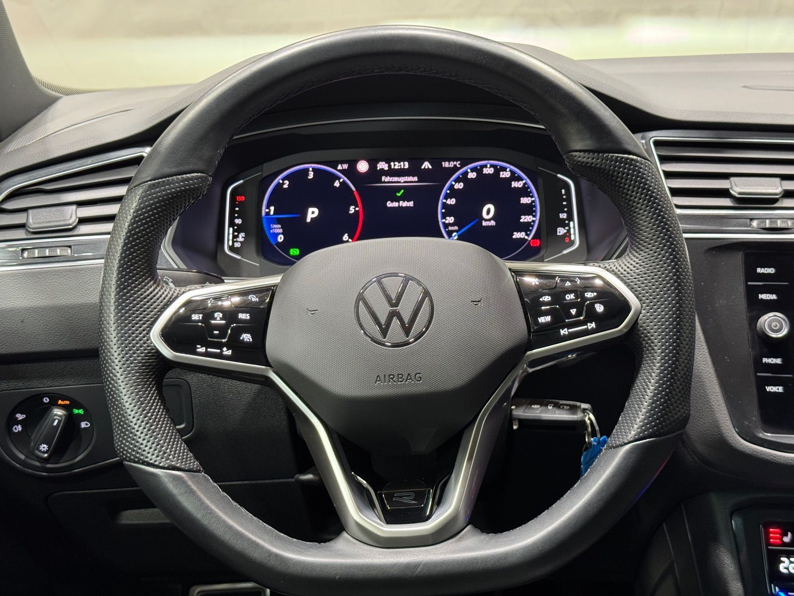 Volkswagen Tiguan R-Line 2.0 TDI DSG 4M - Samsaru's Car Outlet